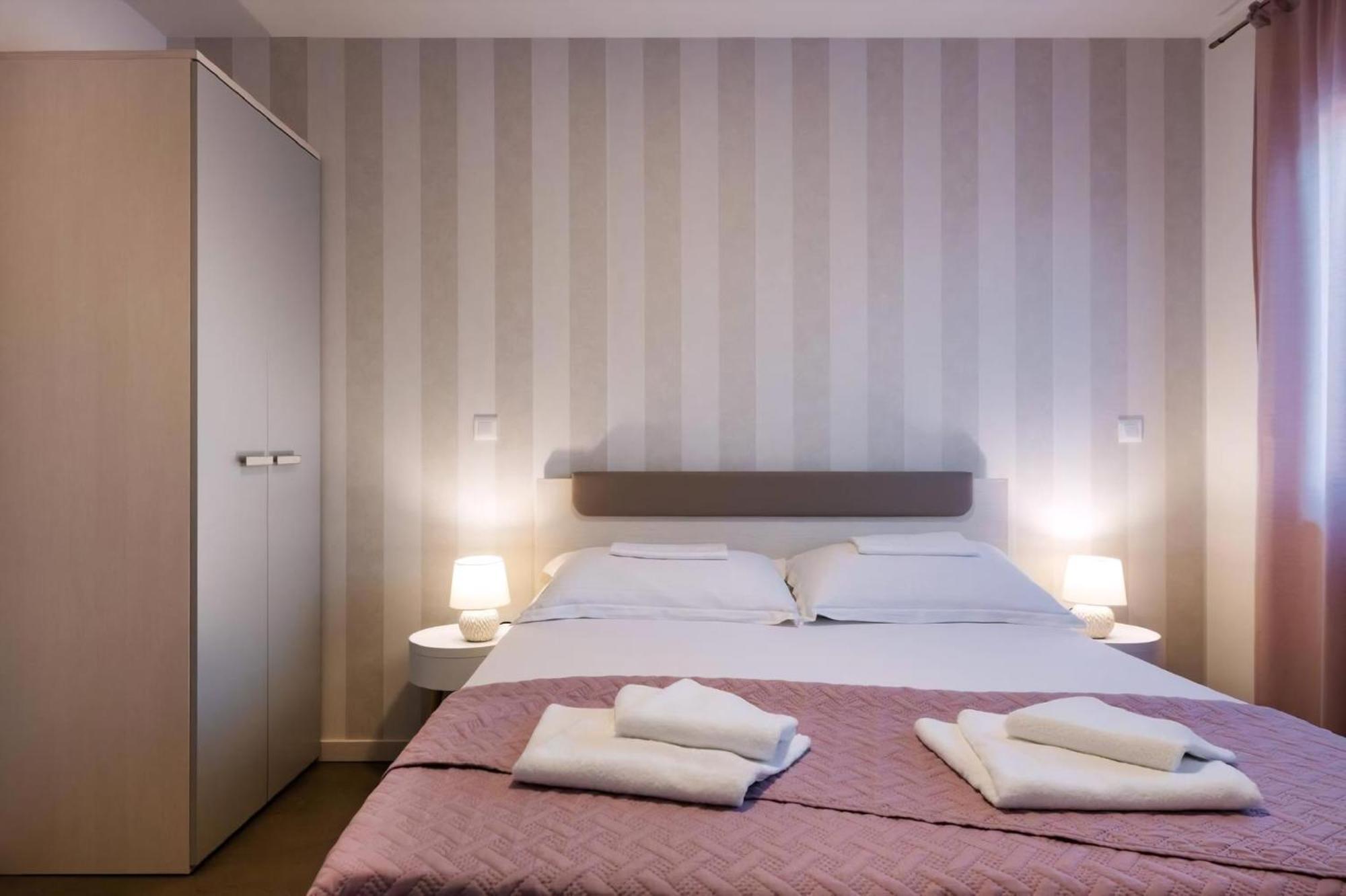 In Mit Privatem Balkon Apartman Pula